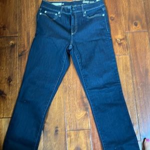 New with tags gap 1969 slim straight dark wash jeans. Size 8 regular